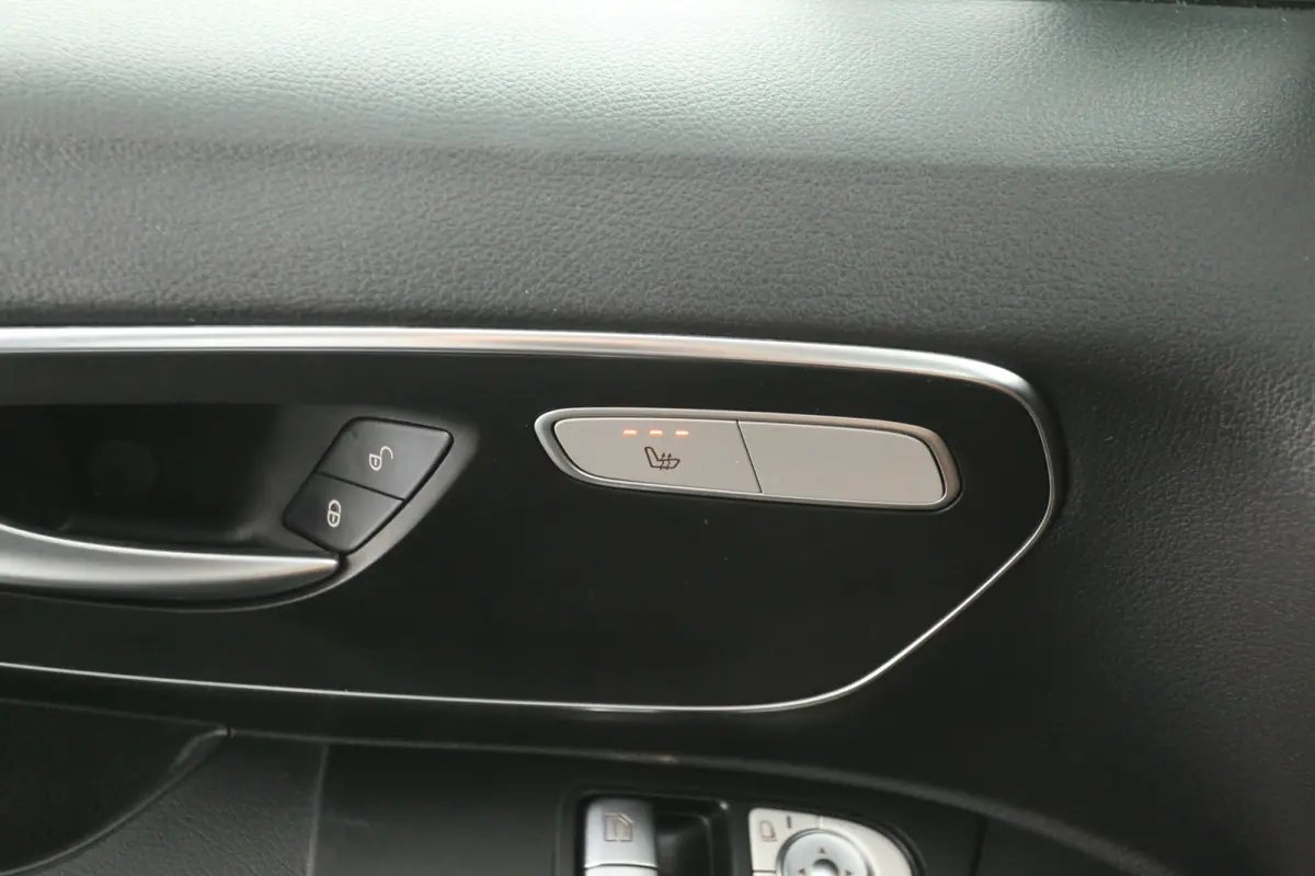 114 CDI Lang | Automaat | Airco | Cruise | Carplay | 3 Zits | Trekhaak | Stoelverwarming