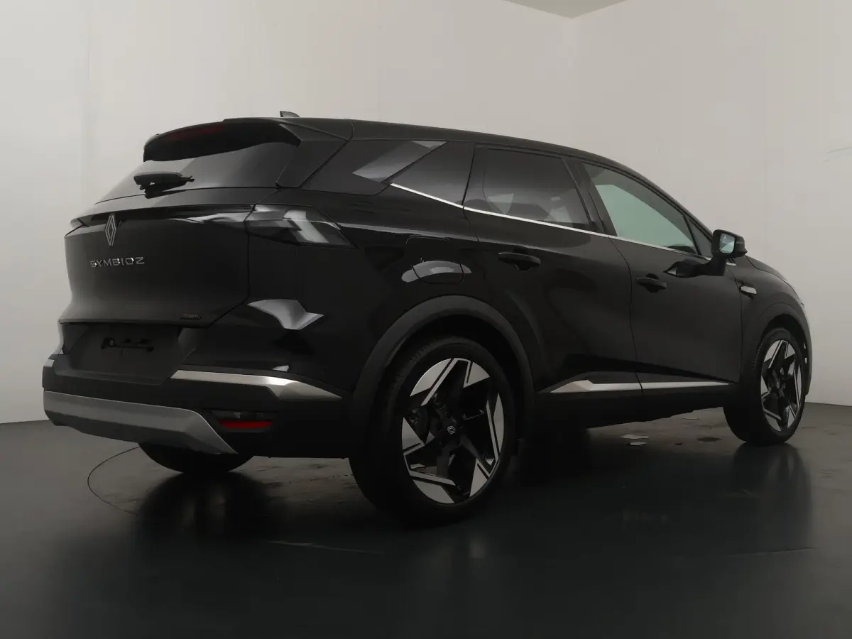 iconic full hybrid E-Tech 160 | Achteruitrijcamera | Active driver assist | Elektrisch verwarmbare voorstoelen