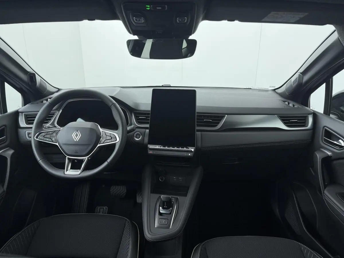 iconic full hybrid E-Tech 160 | Achteruitrijcamera | Active driver assist | Elektrisch verwarmbare voorstoelen