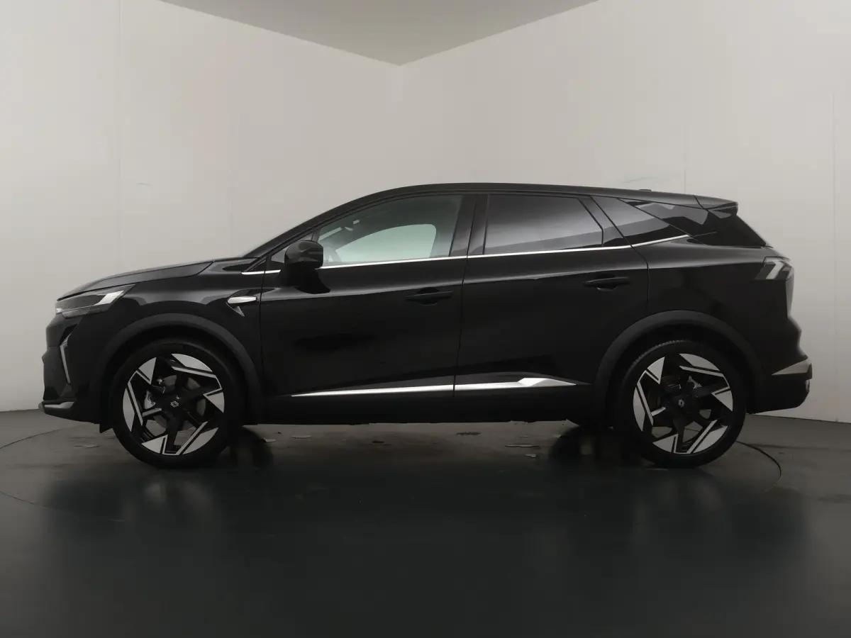 iconic full hybrid E-Tech 160 | Achteruitrijcamera | Active driver assist | Elektrisch verwarmbare voorstoelen