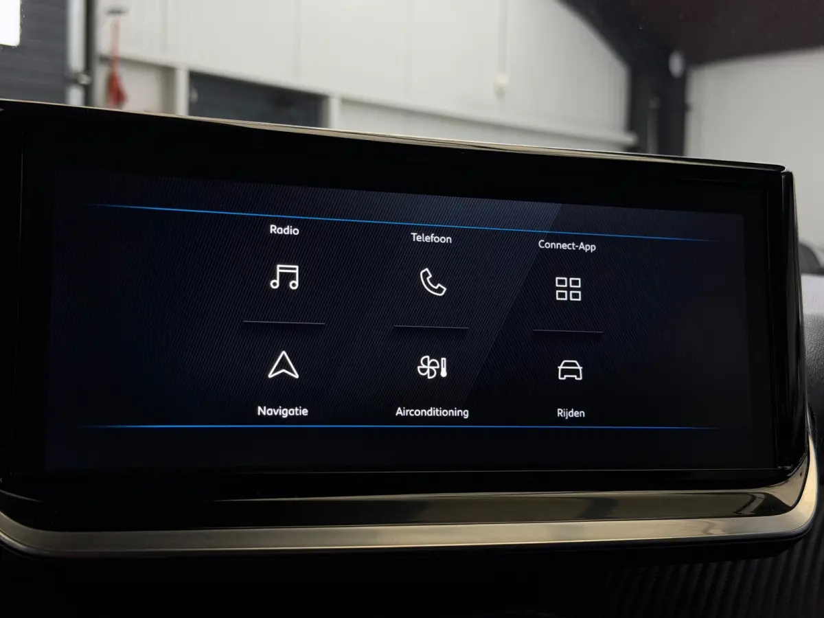 1.2 Hybrid 100 e-DCS6 Active CarPlay