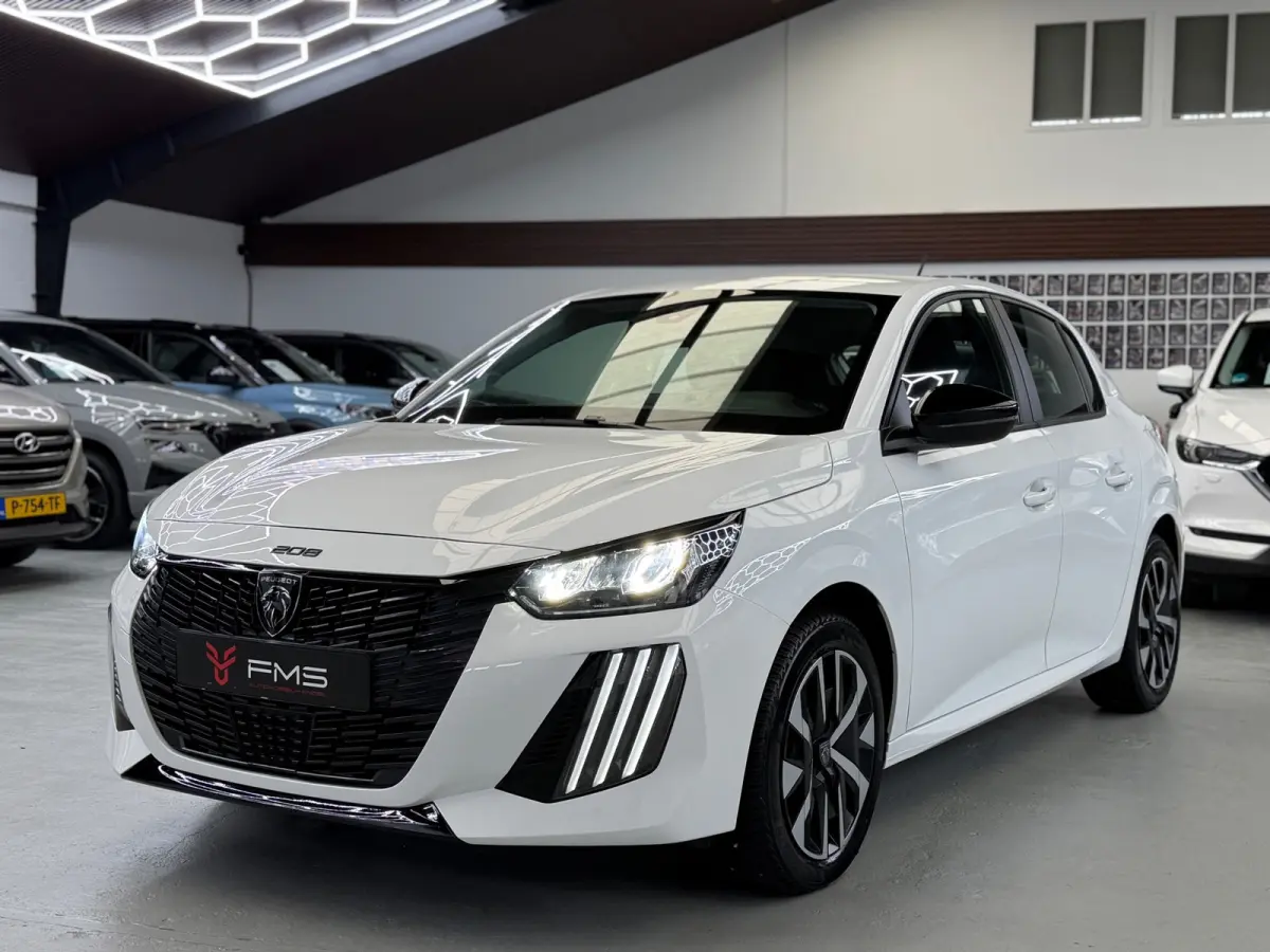 1.2 Hybrid 100 e-DCS6 Active CarPlay