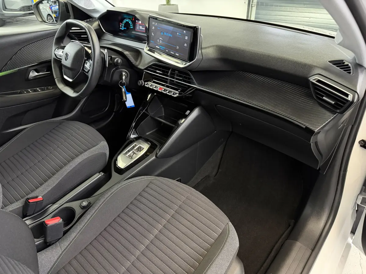 1.2 Hybrid 100 e-DCS6 Active CarPlay