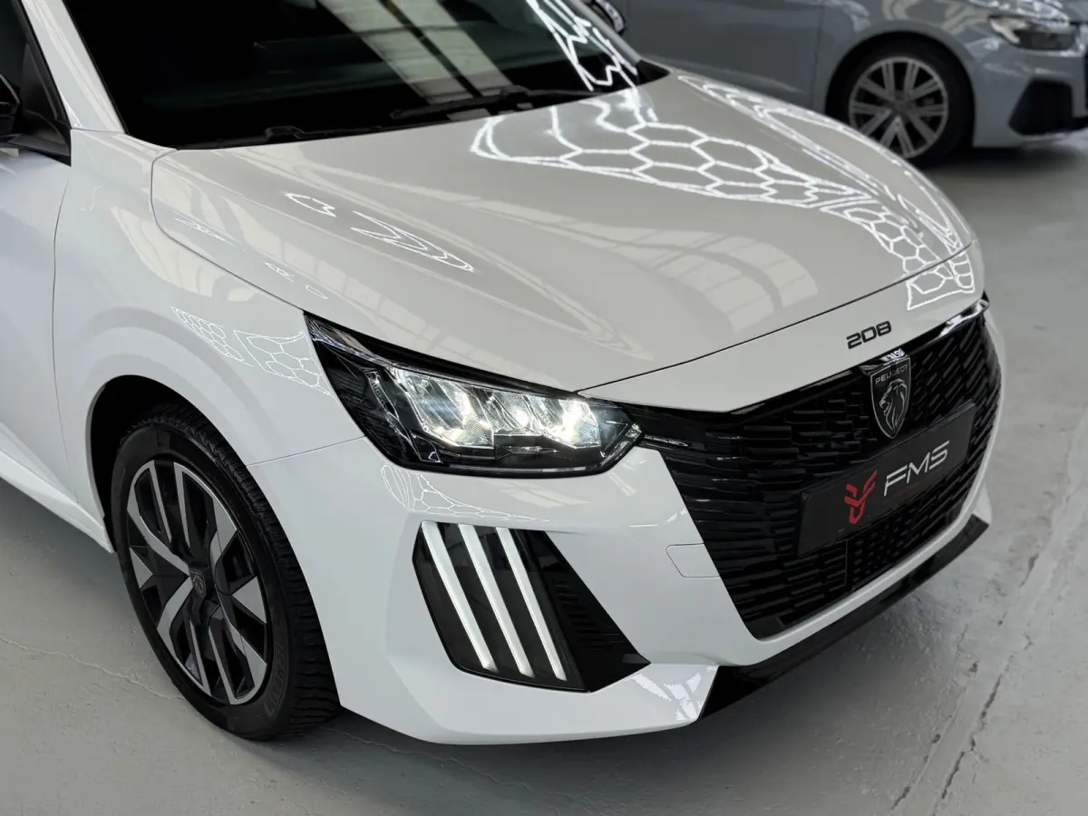 1.2 Hybrid 100 e-DCS6 Active CarPlay