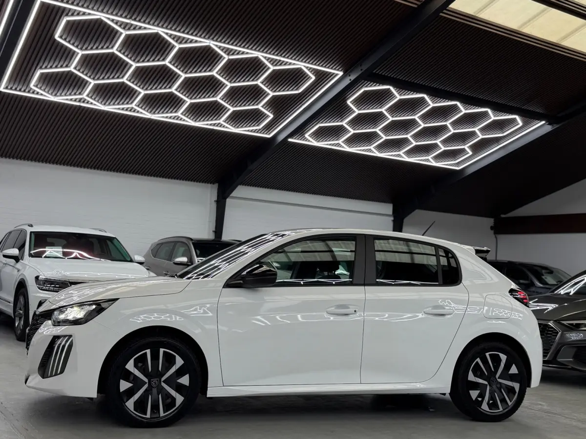 1.2 Hybrid 100 e-DCS6 Active CarPlay
