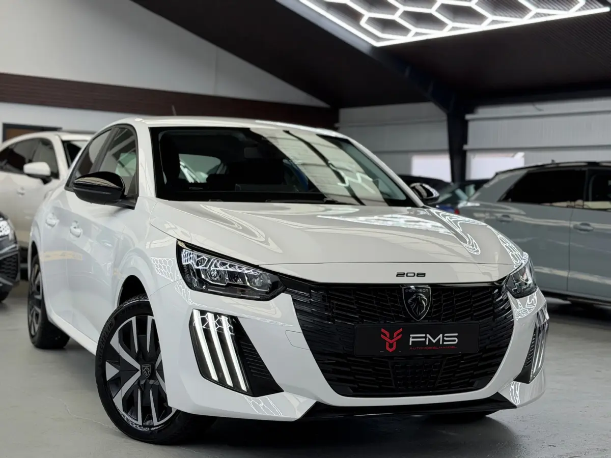 1.2 Hybrid 100 e-DCS6 Active CarPlay