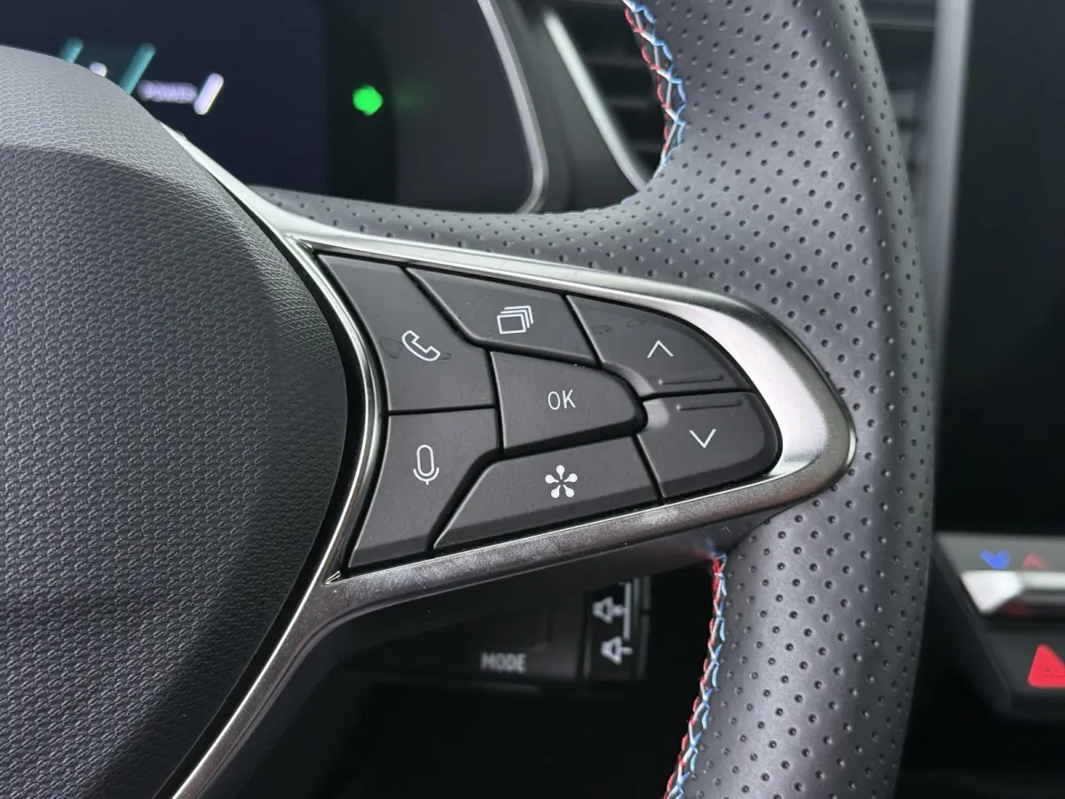 esprit Alpine full hybrid E-Tech 160 | pack driving & comfort premium | pack light & sound |