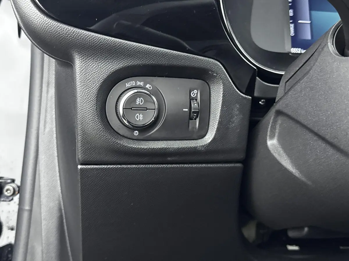 1.2 Turbo Hybrid GS | Navigatie | Dodehoekdetectie | Lichtmetalen velgen | Camera | Stoel- + stuurverwarming |