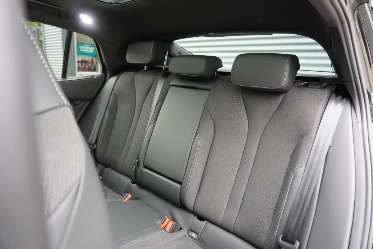 85 286pk Sportline | Panoramadak | Trekhaak | Head-up | Massage