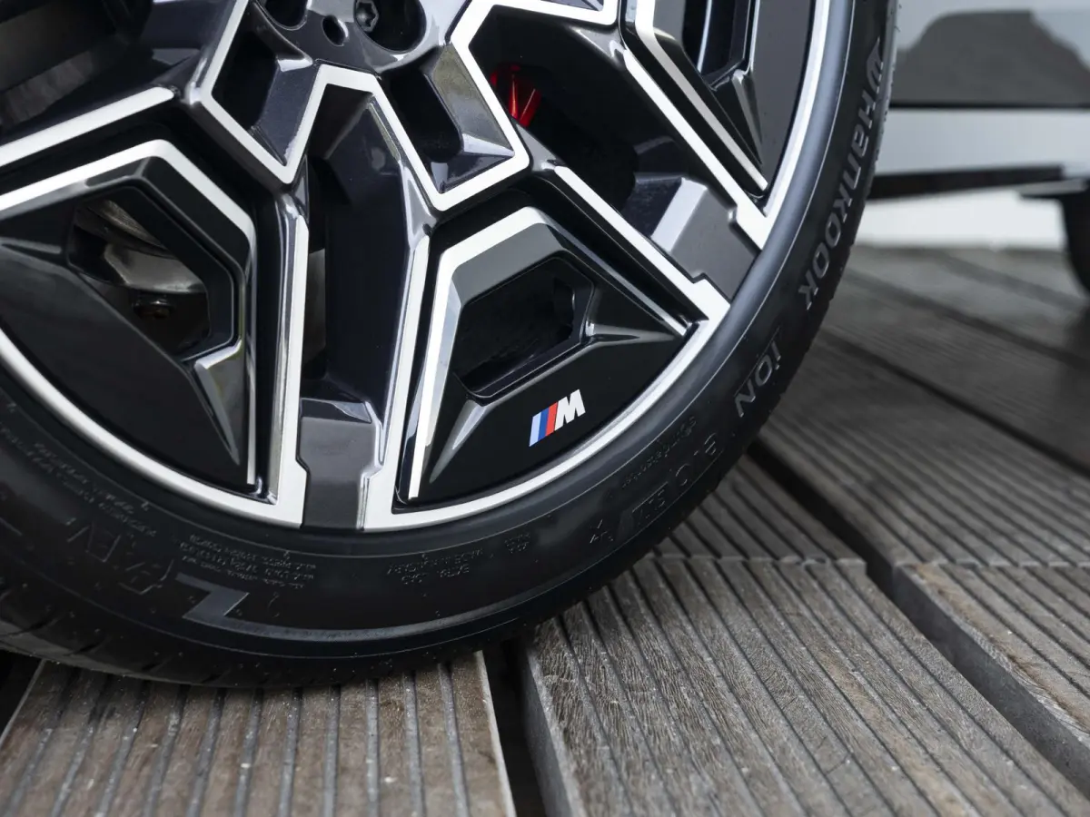 xDrive45 | M Sportpakket Pro | Comfort Pakket | Innovation Pack | Soft-close | Panoramadak | Trekhaak