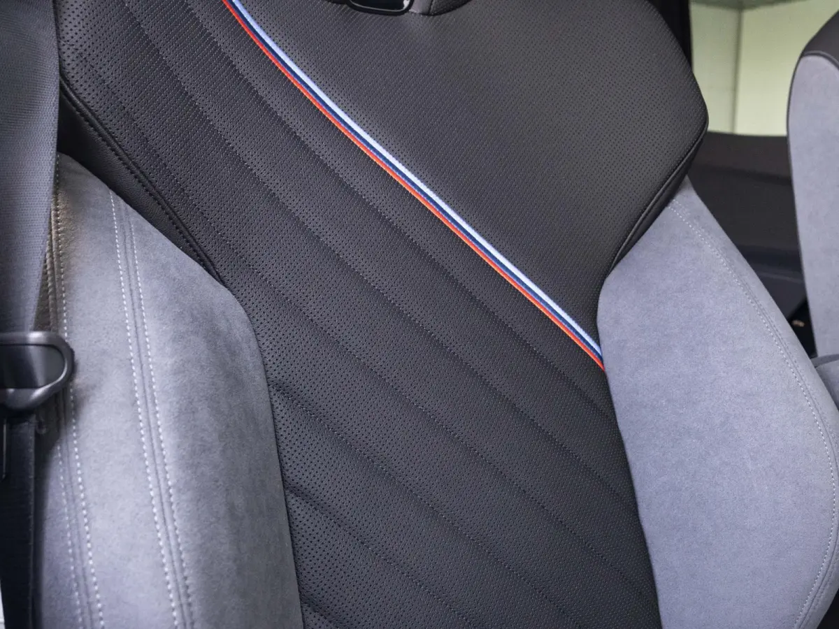 xDrive45 | M Sportpakket Pro | Comfort Pakket | Innovation Pack | Soft-close | Panoramadak | Trekhaak