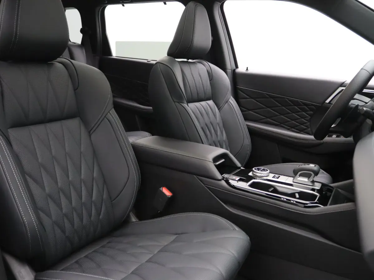2.4 PHEV Black Edition Full option! Nieuwe auto!