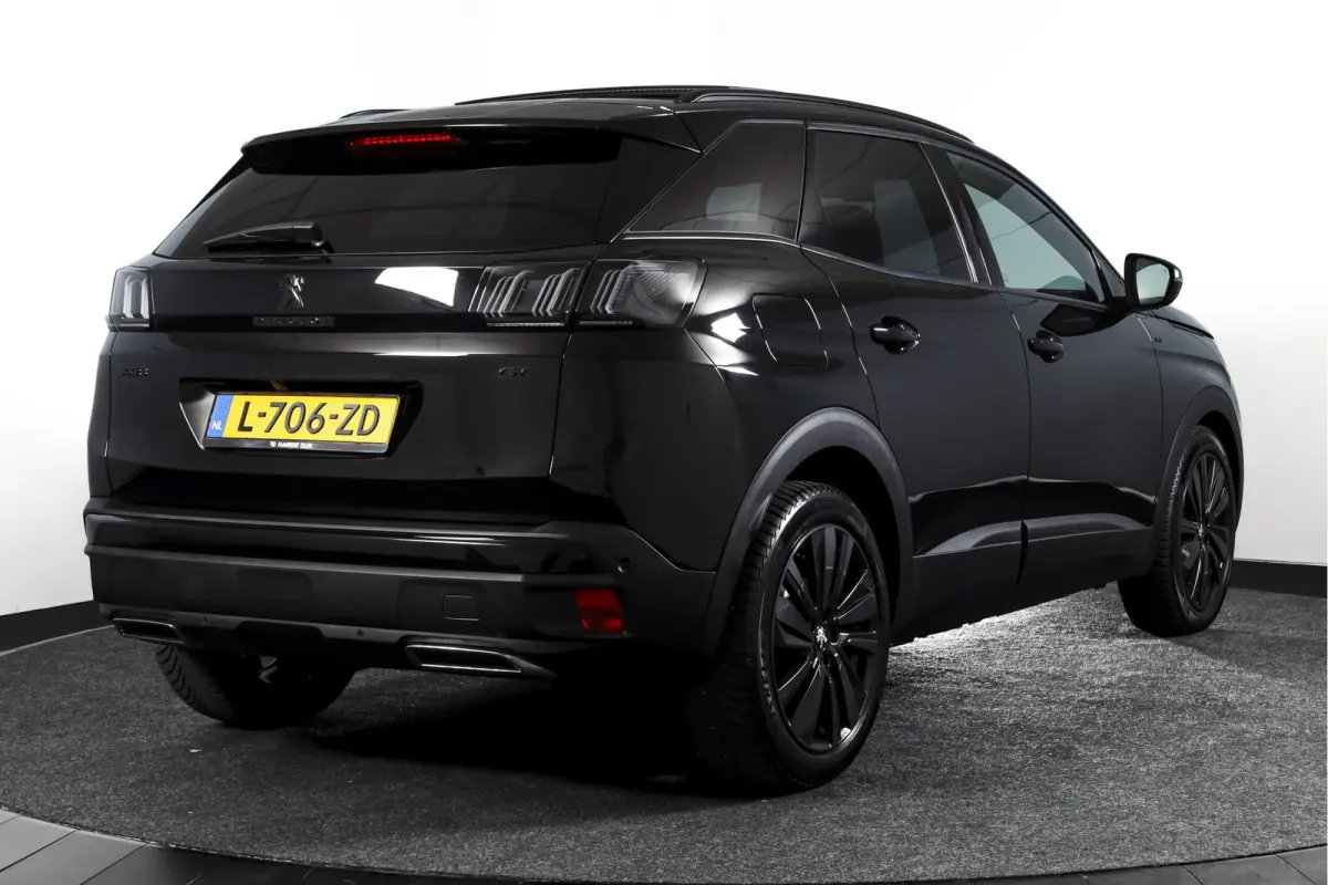 1.2 PureTech Blue Lease GT 131 PK | black pakket | S/K-Panodak | Dig. Cockpit | Adapt. Cruise | Stoelverw. | PDC | Camera | NAV + App. Connect | ECC | Elek. Klep | LM 19" |