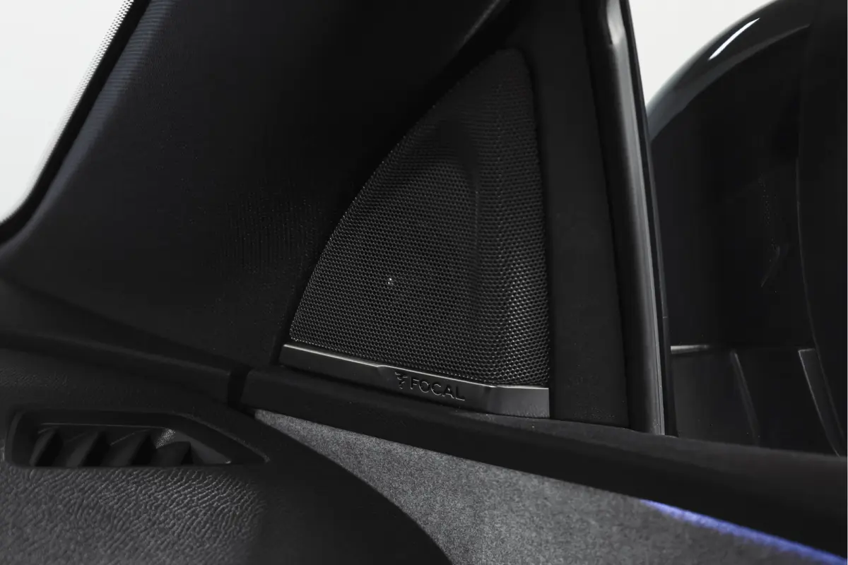 1.2 PureTech Blue Lease GT 131 PK | black pakket | S/K-Panodak | Dig. Cockpit | Adapt. Cruise | Stoelverw. | PDC | Camera | NAV + App. Connect | ECC | Elek. Klep | LM 19" |
