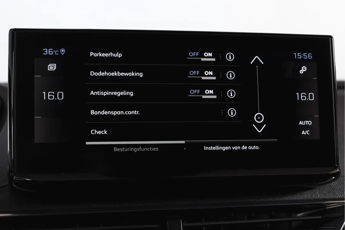 1.2 PureTech Blue Lease GT 131 PK | black pakket | S/K-Panodak | Dig. Cockpit | Adapt. Cruise | Stoelverw. | PDC | Camera | NAV + App. Connect | ECC | Elek. Klep | LM 19" |