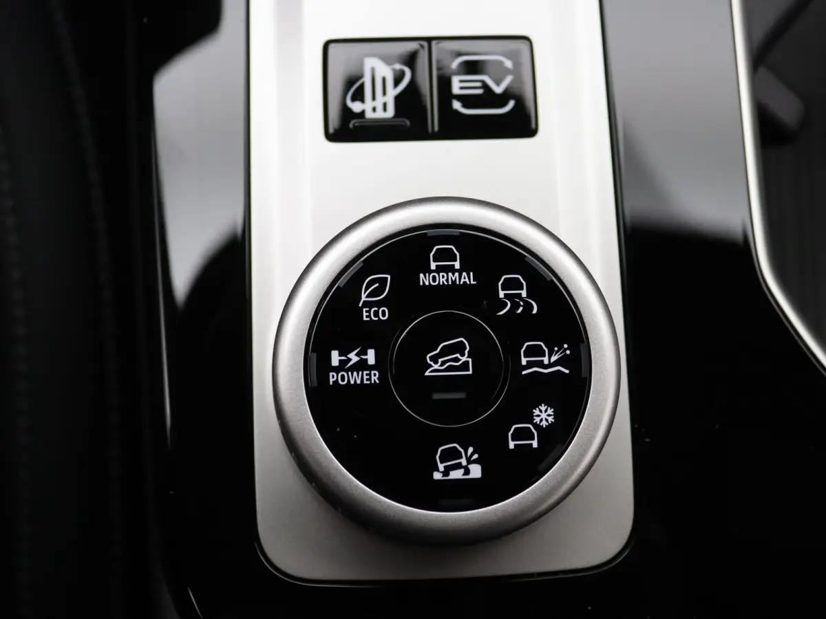 2.4 PHEV Black Edition Full option! Nieuwe auto!
