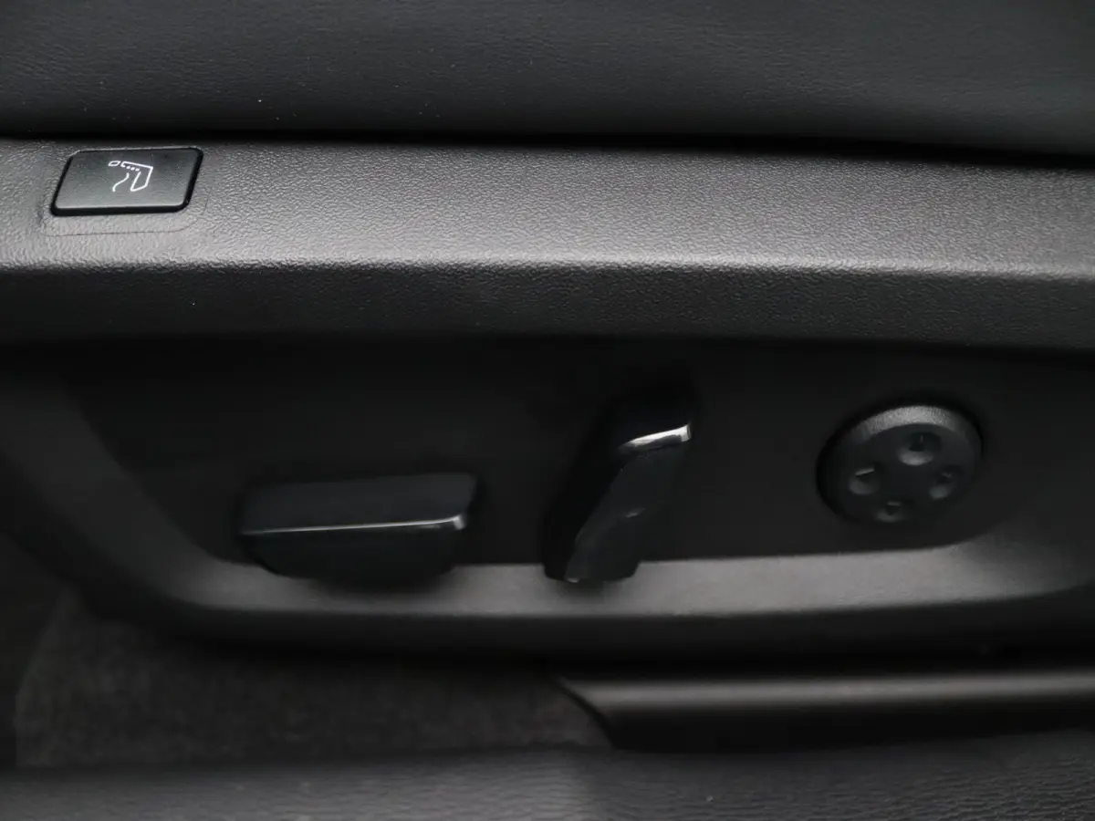 2.4 PHEV Black Edition Full option! Nieuwe auto!