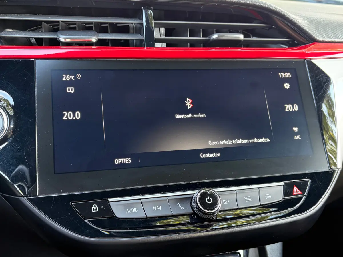 1.2 Turbo 100 PK GS Line | TREKHAAK AFNB.| NAVIGATIE + APPLE CARPLAY/ANDROID AUTO| KEYLESS ENTRY & START| GROOT MULTIMEDIA SCHERM| DRAADLOZE TELEFOONLADER| ELEC. CLIMATE CONTROL| DAB| LED| E