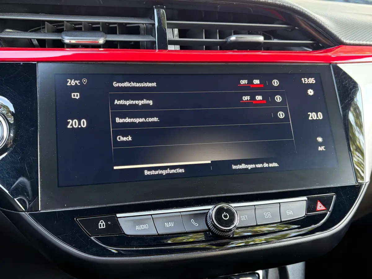 1.2 Turbo 100 PK GS Line | TREKHAAK AFNB.| NAVIGATIE + APPLE CARPLAY/ANDROID AUTO| KEYLESS ENTRY & START| GROOT MULTIMEDIA SCHERM| DRAADLOZE TELEFOONLADER| ELEC. CLIMATE CONTROL| DAB| LED| E