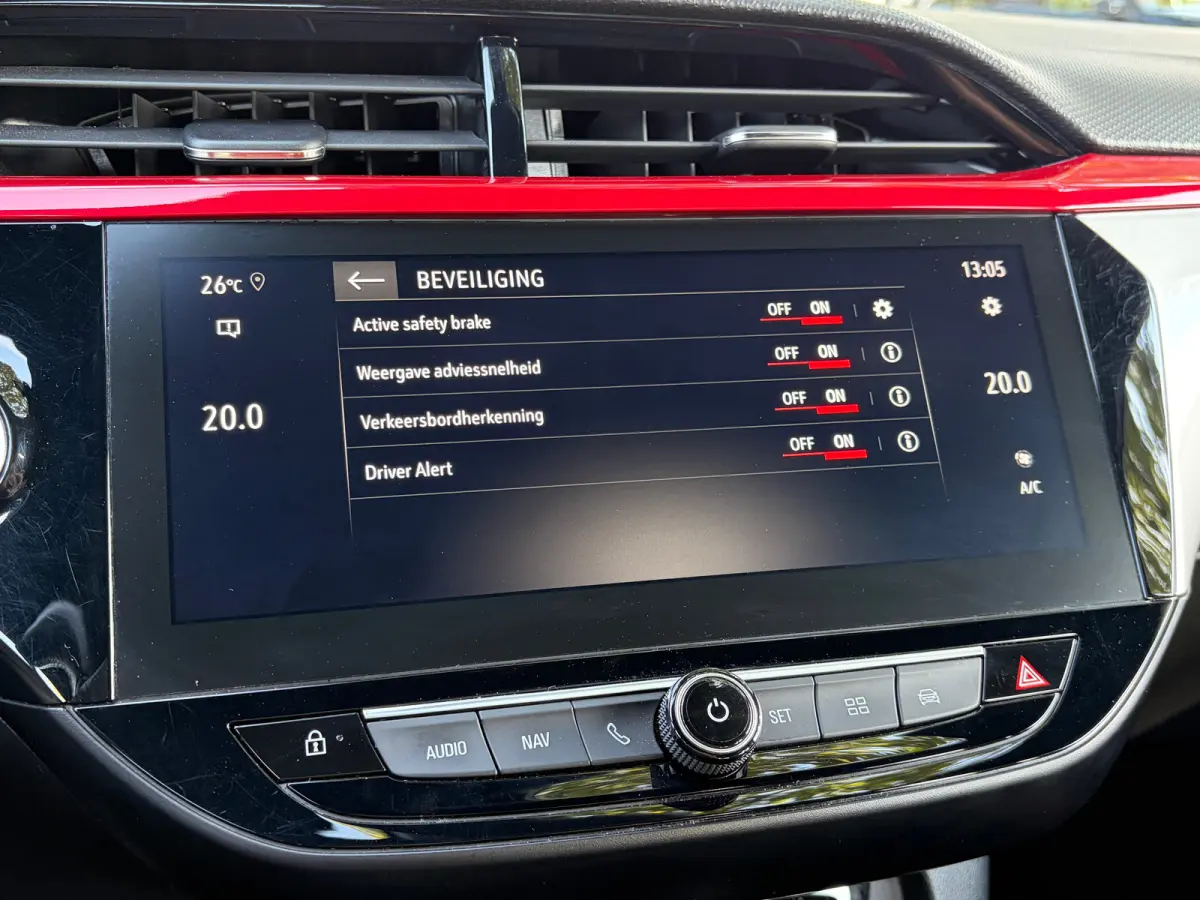 1.2 Turbo 100 PK GS Line | TREKHAAK AFNB.| NAVIGATIE + APPLE CARPLAY/ANDROID AUTO| KEYLESS ENTRY & START| GROOT MULTIMEDIA SCHERM| DRAADLOZE TELEFOONLADER| ELEC. CLIMATE CONTROL| DAB| LED| E