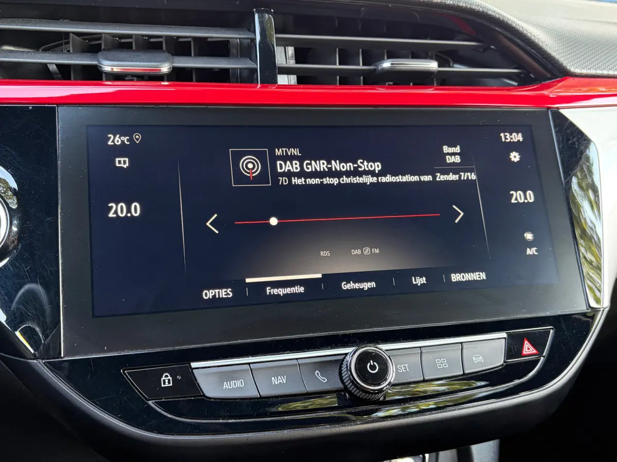 1.2 Turbo 100 PK GS Line | TREKHAAK AFNB.| NAVIGATIE + APPLE CARPLAY/ANDROID AUTO| KEYLESS ENTRY & START| GROOT MULTIMEDIA SCHERM| DRAADLOZE TELEFOONLADER| ELEC. CLIMATE CONTROL| DAB| LED| E