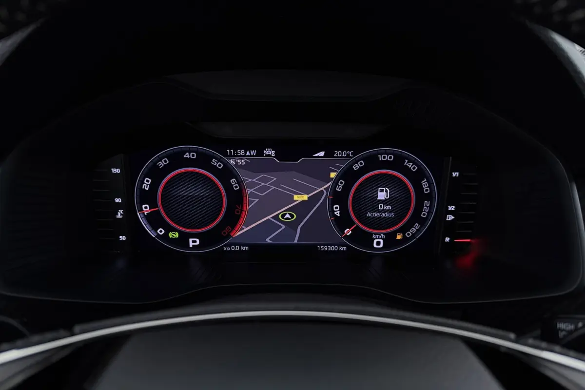 1.5 TSI Sportline Business 7p. | Uitklap Trekhaak | Panoramadak | Stuur-/Stoelverwarming | CarPlay | Camera | Virtual