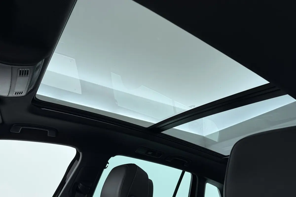 2.0 TSI 4Motion Highline R-Line | Trekhaak | Panoramadak | Camera | CarPlay |