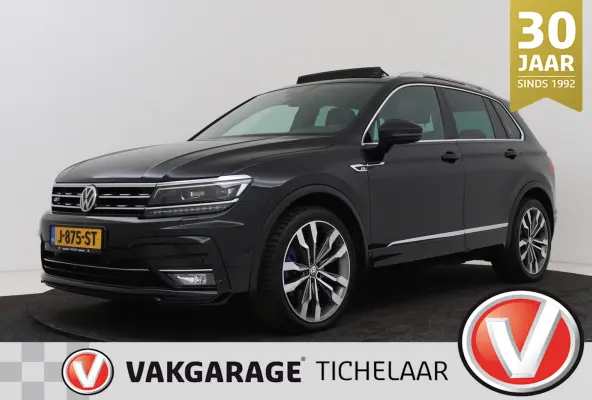 2.0 TSI 4Motion Highline R-Line | Trekhaak | Panoramadak | Camera | CarPlay |