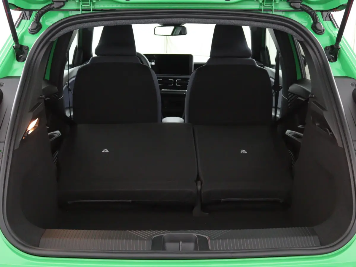 techno 150 pk comfort range | pack advanced driving assist | pack winter | Harman Kardon® premium audio |