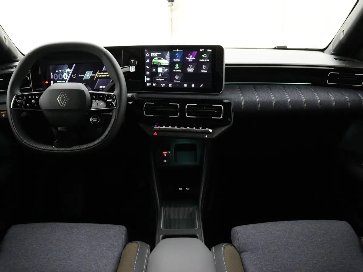 techno 150 pk comfort range | pack advanced driving assist | pack winter | Harman Kardon® premium audio |