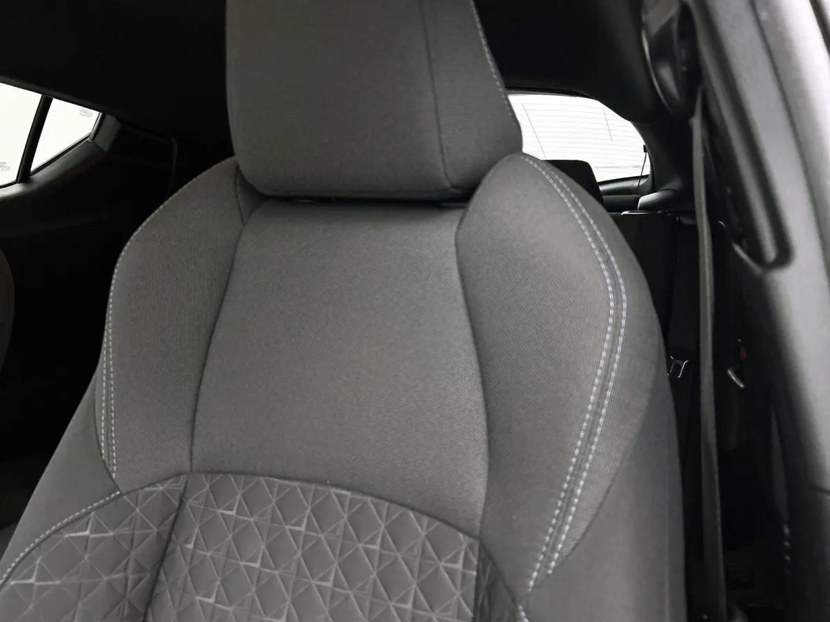 1.8 Hybrid Executive | AUTOMAAT! | BEARLOCK! | Dodehoekdetectie | Stoelverwarming | Achteruitrijcamera | VOL!