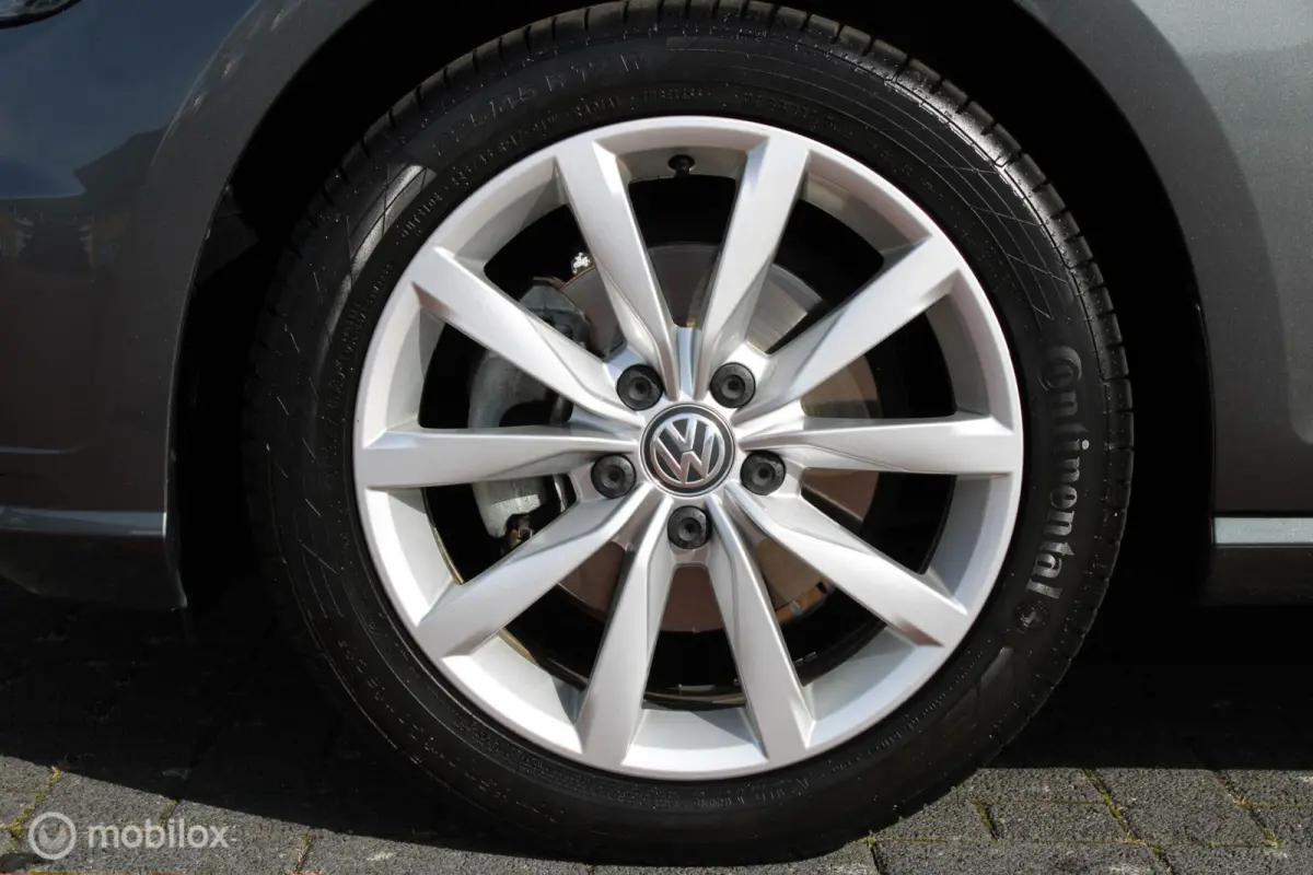 1.0 TSI 116 PK Highline, Panoramadak,Navi, App connect, Cruise, Clima, Stoelverwarming, Donker glas, Alcantara bekleding