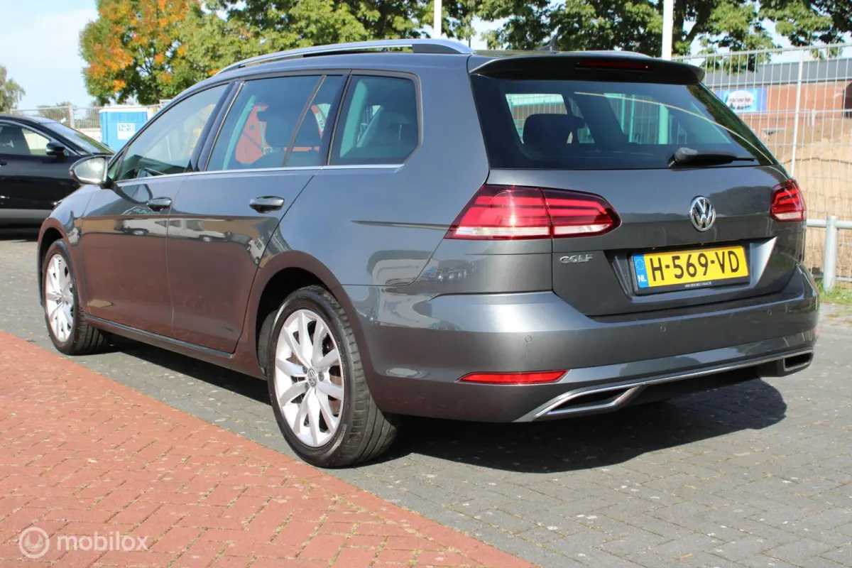 1.0 TSI 116 PK Highline, Panoramadak,Navi, App connect, Cruise, Clima, Stoelverwarming, Donker glas, Alcantara bekleding
