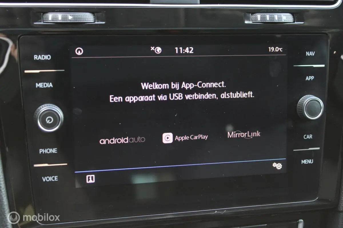 1.0 TSI 116 PK Highline, Panoramadak,Navi, App connect, Cruise, Clima, Stoelverwarming, Donker glas, Alcantara bekleding