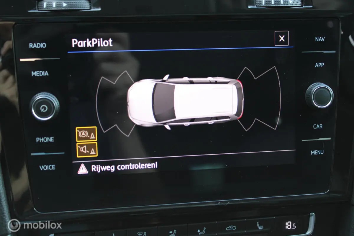1.0 TSI 116 PK Highline, Panoramadak,Navi, App connect, Cruise, Clima, Stoelverwarming, Donker glas, Alcantara bekleding