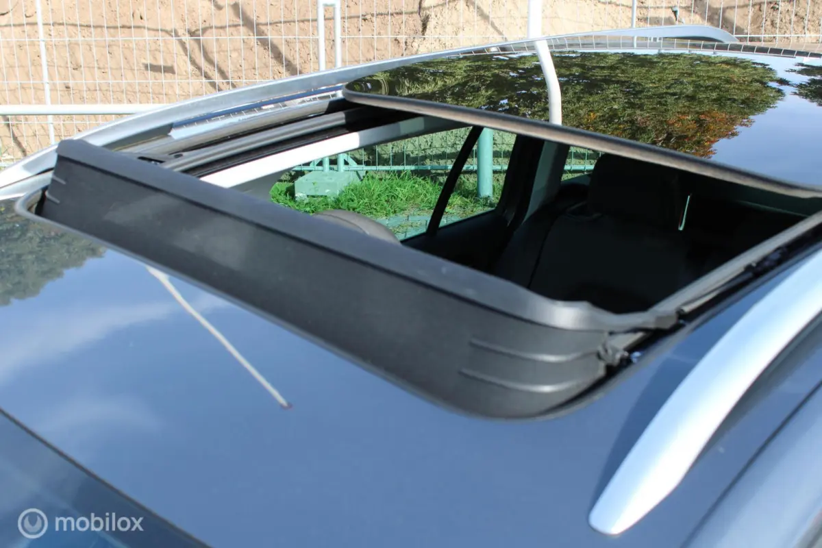 1.0 TSI 116 PK Highline, Panoramadak,Navi, App connect, Cruise, Clima, Stoelverwarming, Donker glas, Alcantara bekleding