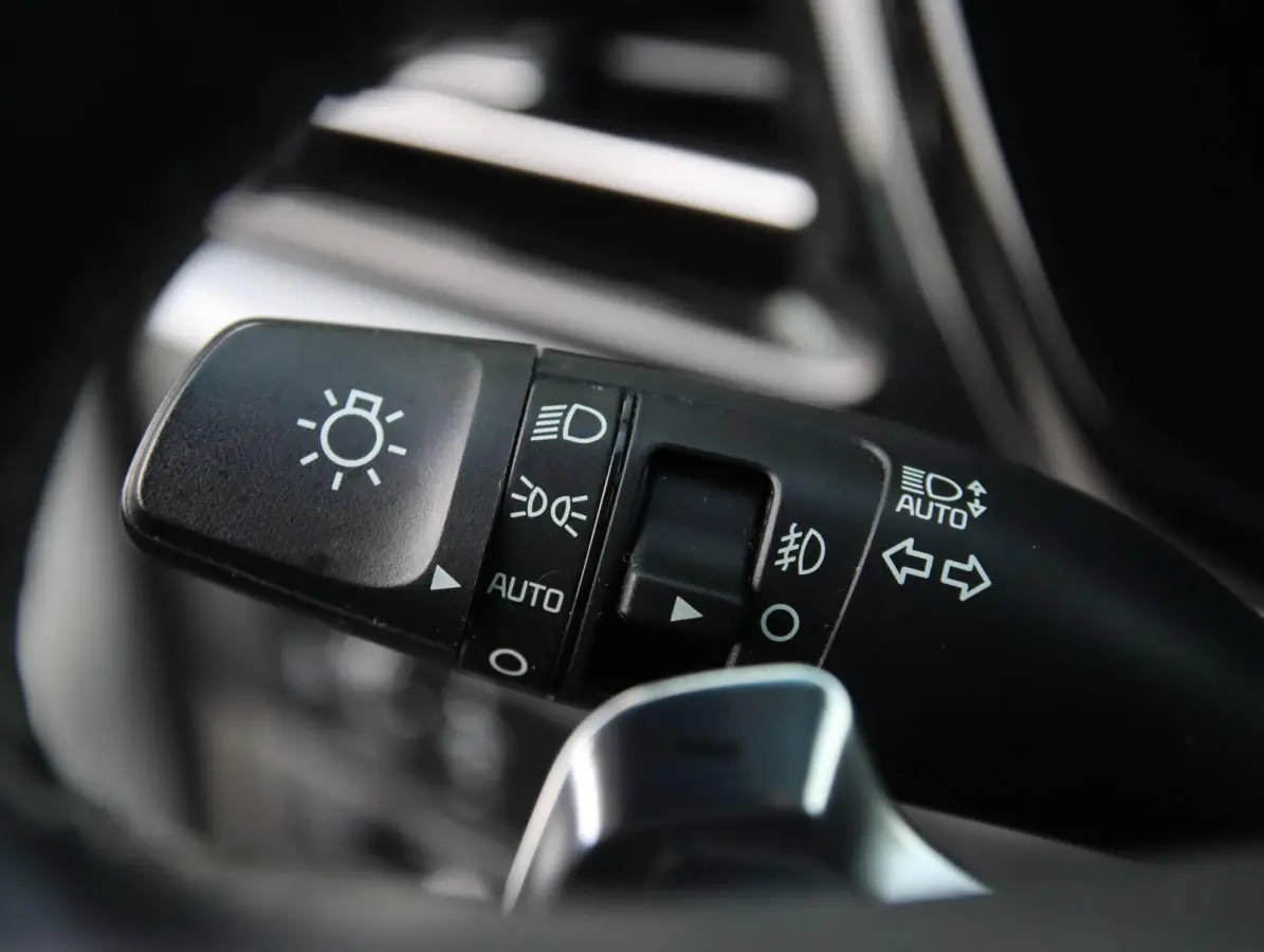 1.6 GDi 140PK PHEV DynamicLine | Hoge zit