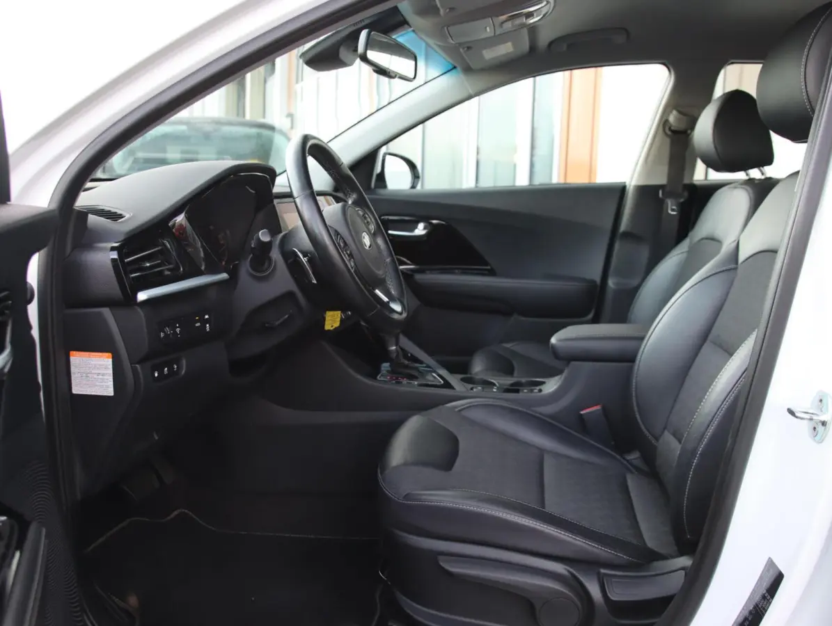 1.6 GDi 140PK PHEV DynamicLine | Hoge zit