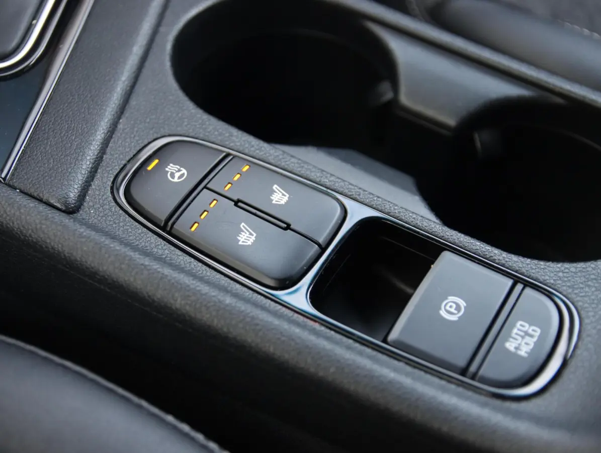 1.6 GDi 140PK PHEV DynamicLine | Hoge zit