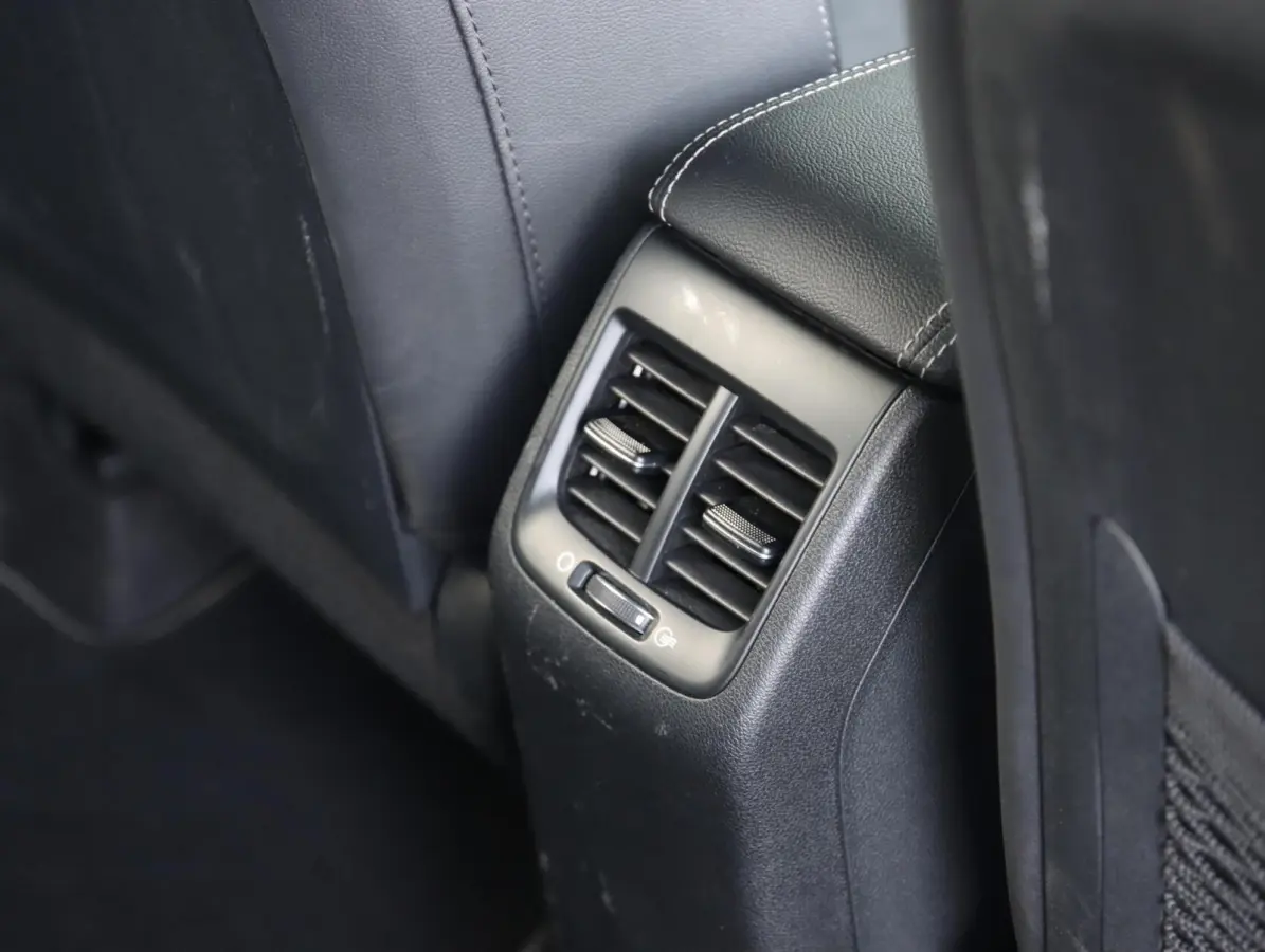 1.6 GDi 140PK PHEV DynamicLine | Hoge zit