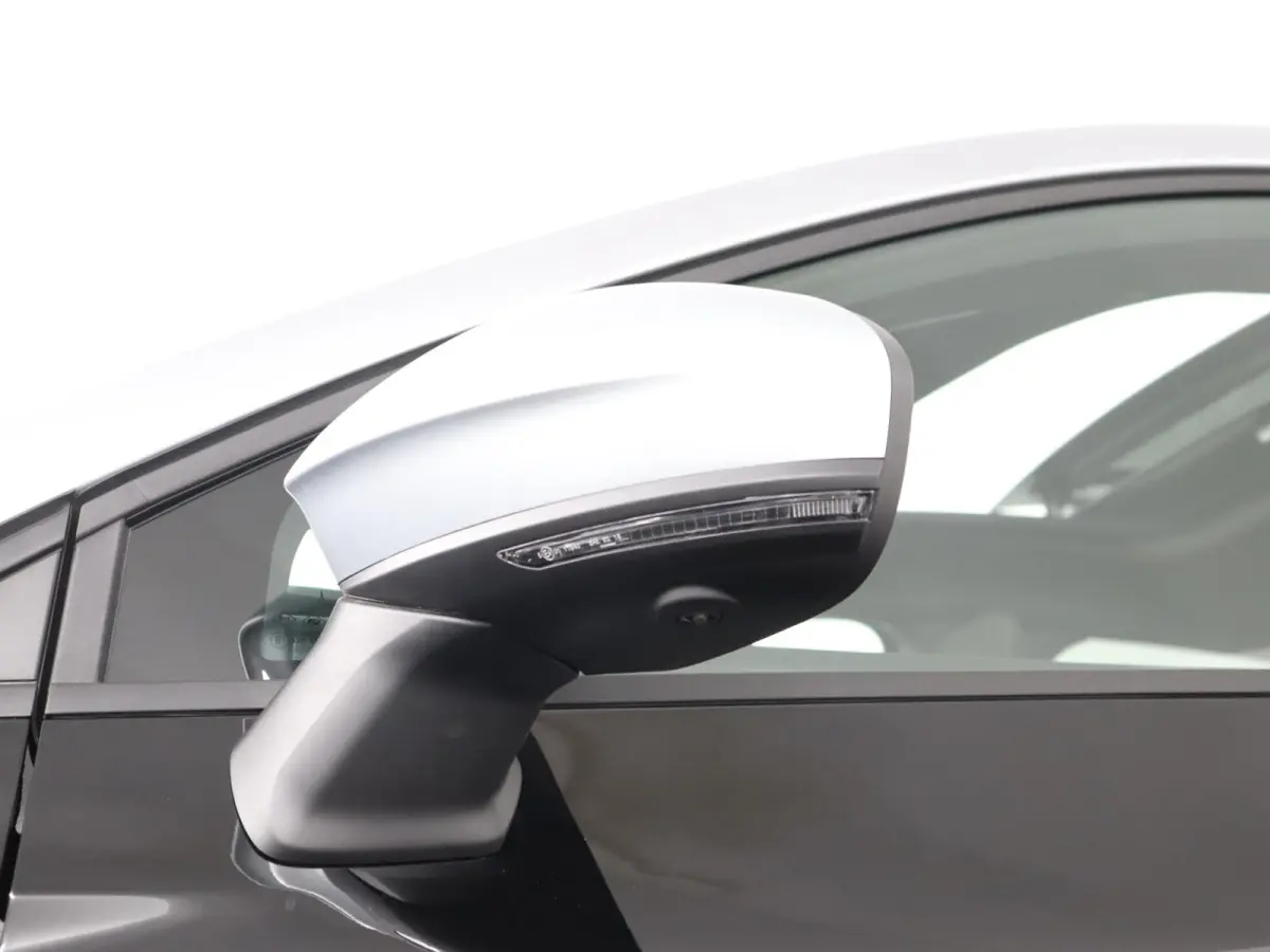 techno full hybrid E-Tech 160 | pack advanced driving assist | pack light & sound |