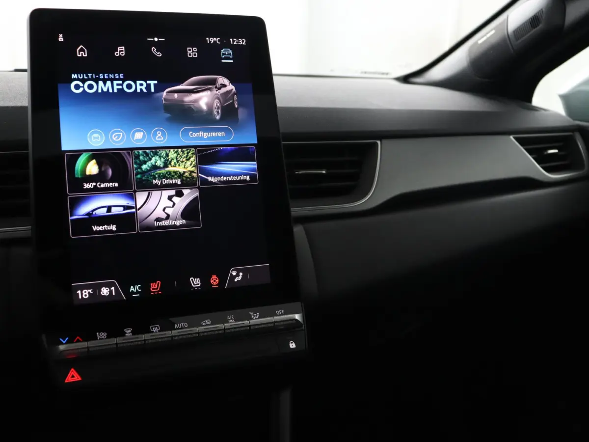 techno full hybrid E-Tech 160 | pack advanced driving assist | pack light & sound |