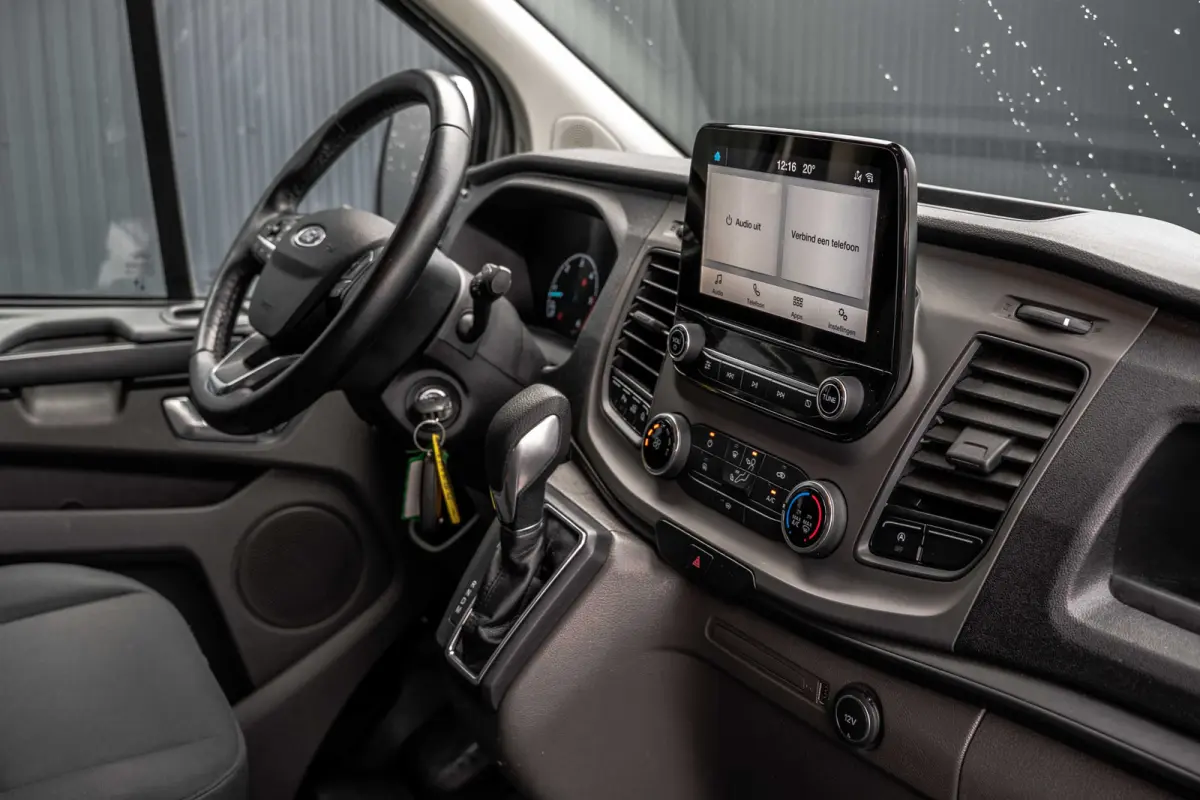 2.0 EcoBlue L1H1 | Automaat | 3-Zits | Camera | Carplay | Cruise | PDC | Airco | Trekhaak