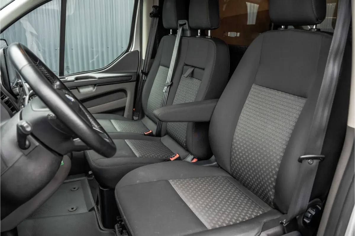 2.0 EcoBlue L1H1 | Automaat | 3-Zits | Camera | Carplay | Cruise | PDC | Airco | Trekhaak