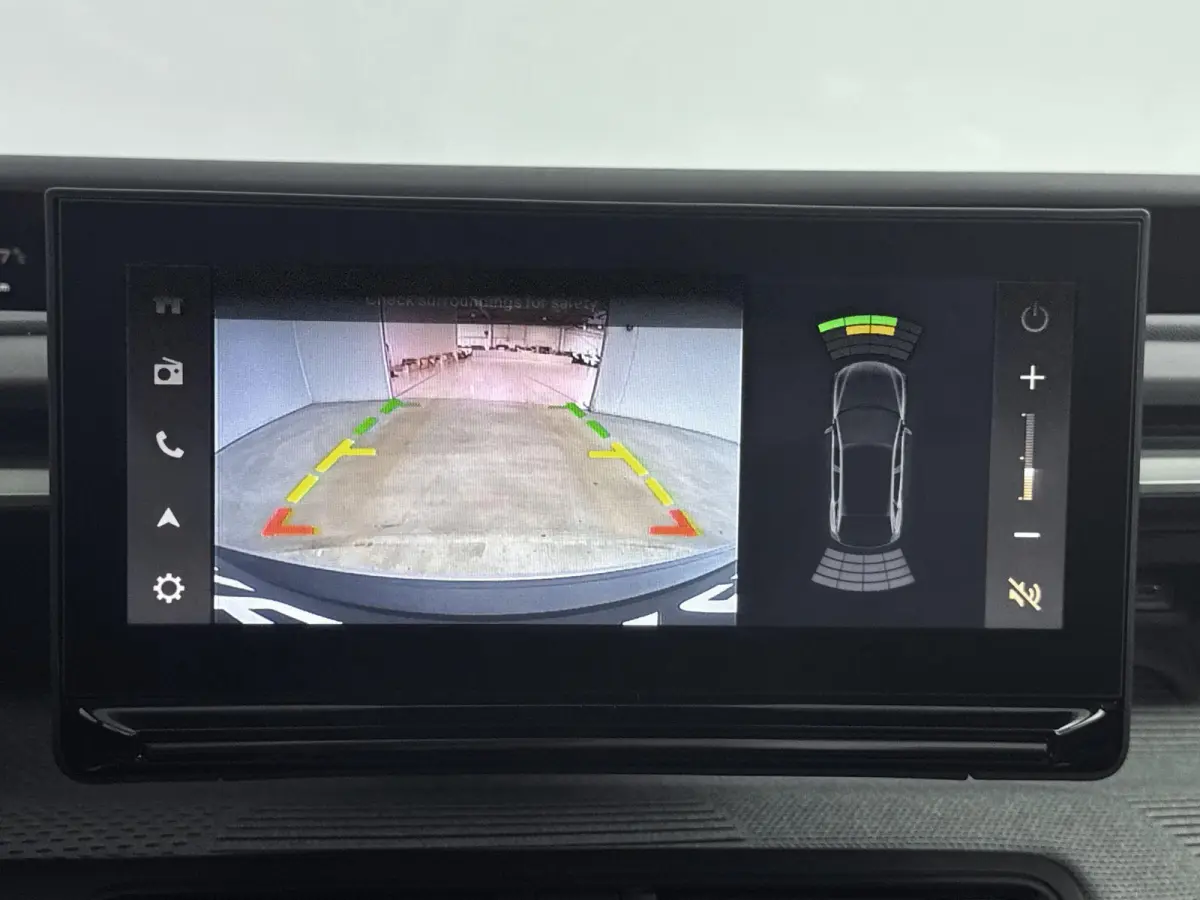 1.2 Hybrid 145pk Max 7p. | VOORRAAD DEAL | Camera | Navigatie | Lichtmetalen velgen | Comfort stoelen | Cruise control |