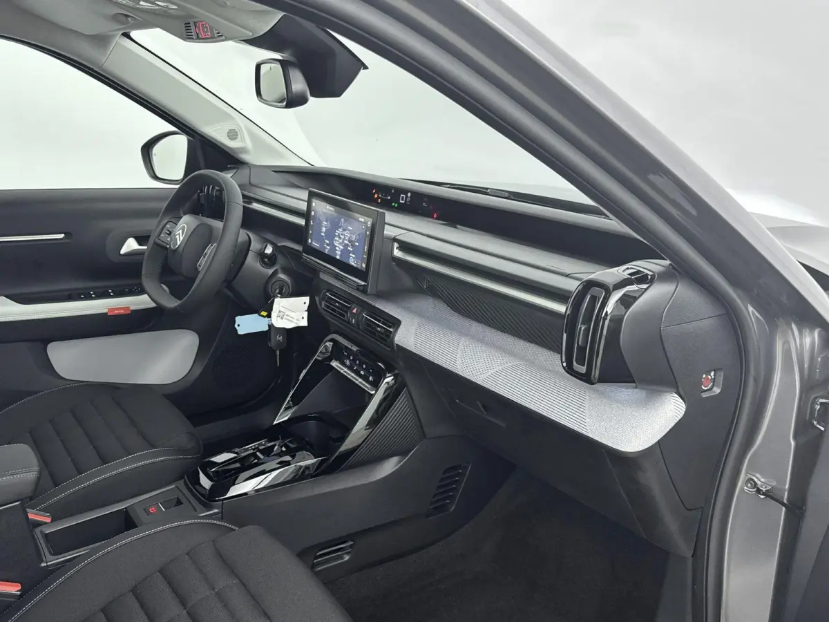 1.2 Hybrid 145pk Max 7p. | VOORRAAD DEAL | Camera | Navigatie | Lichtmetalen velgen | Comfort stoelen | Cruise control |