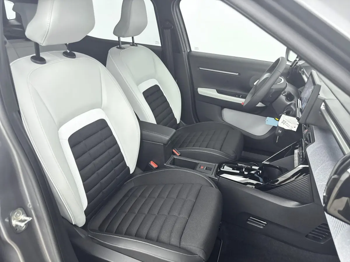 1.2 Hybrid 145pk Max 7p. | VOORRAAD DEAL | Camera | Navigatie | Lichtmetalen velgen | Comfort stoelen | Cruise control |