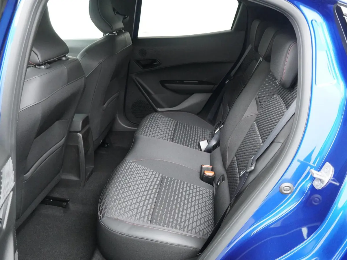 techno full hybrid E-Tech 160 pk | pack winter, safety & parking | lichtmetalen wielen 18""rythmic" |