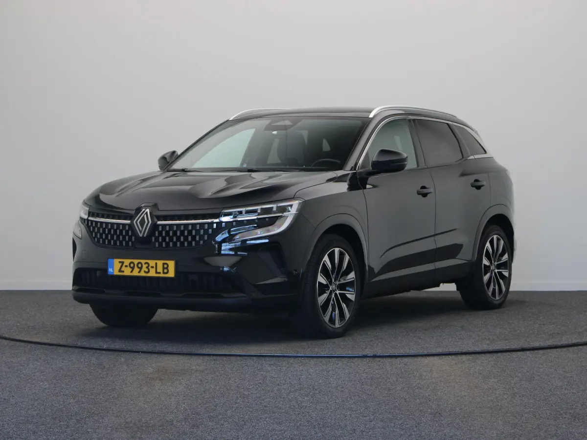 160pk mild hybrid Techno | Panorama dak | Climate control | Elektrische kofferklep | Achteruitrijcamera | 1800kg geremd |