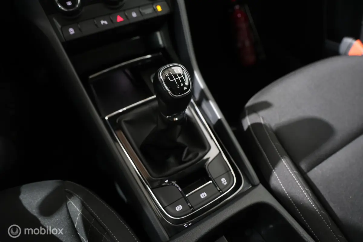 1.0 TSI Style - Elektrische trekhaak - Carplay - Stoelverwarming